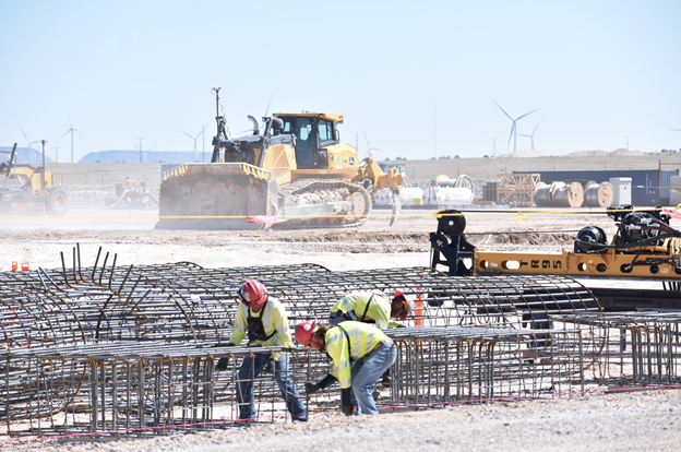 “Largest clean energy project in U.S. history” secures $11B in financing, starts full construction